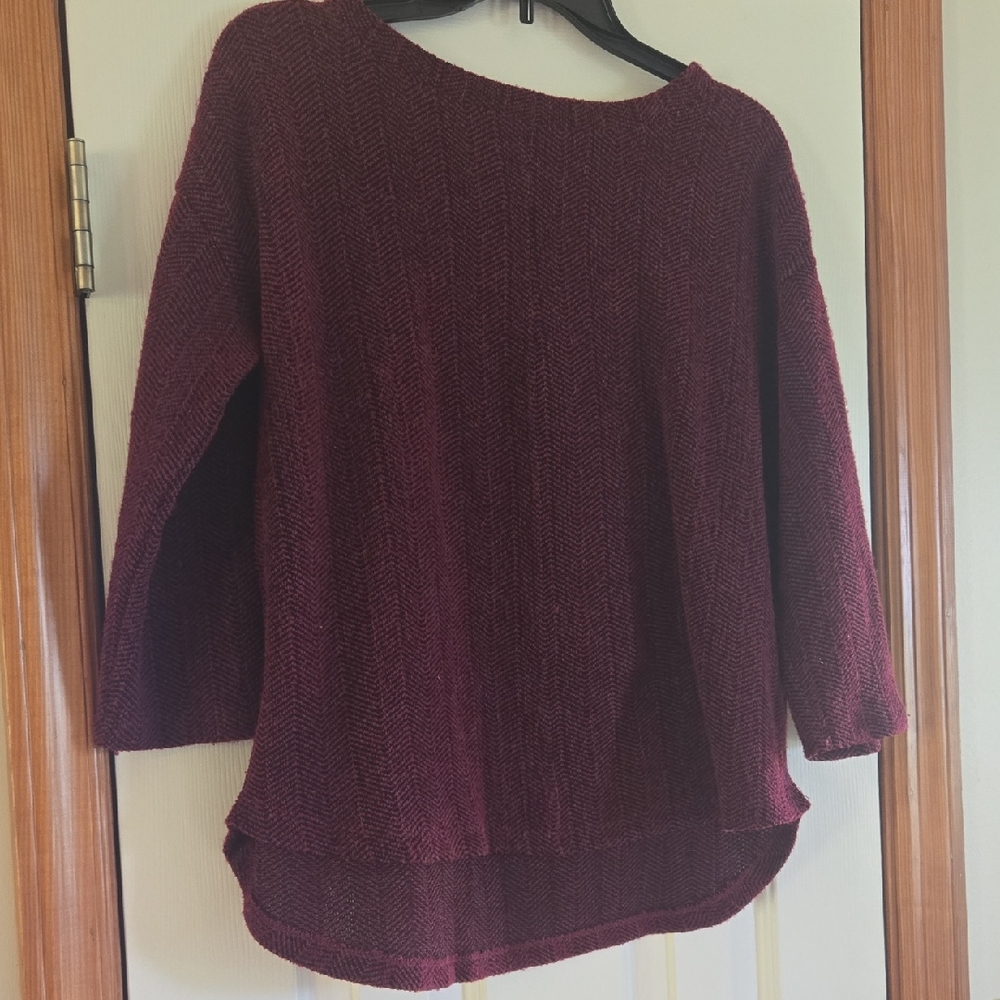 Women's Burgundy Sweater